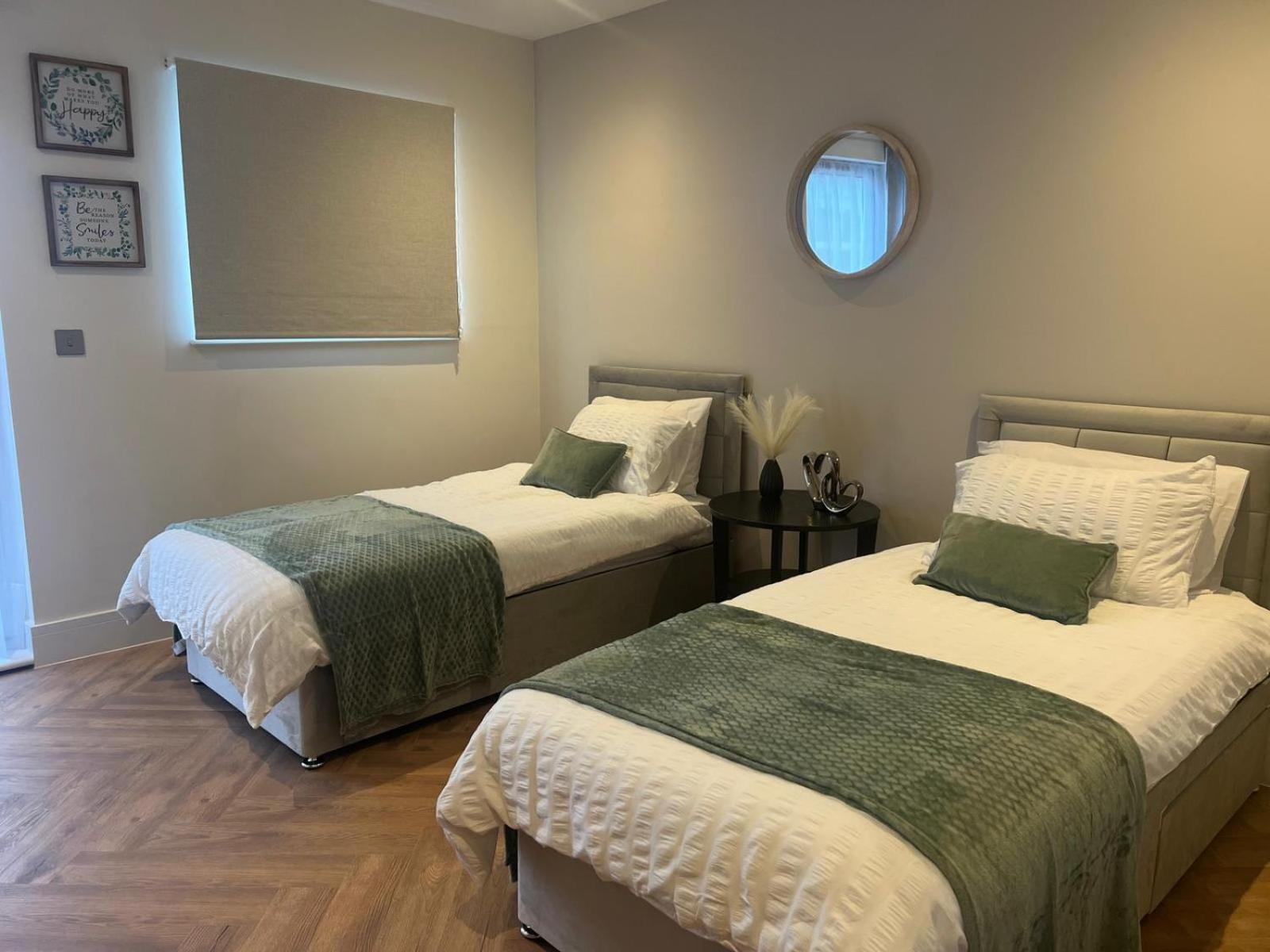 New 2 Bedroom Apartment Rickmansworth Town Centre Exterior foto